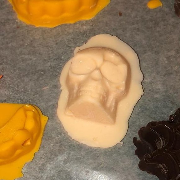 COPY- 💀 Skeleton Skulls Silicone Mold Chocolates Ice Tray Jello Shots Halloween - Picture 5 of 13